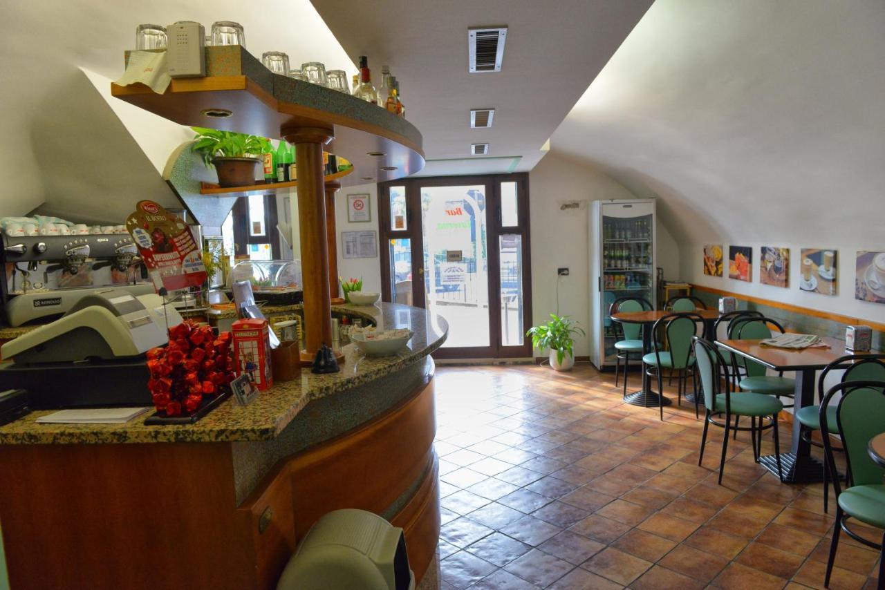 Taverna Affittacamere Gardone Riviera Exterior foto